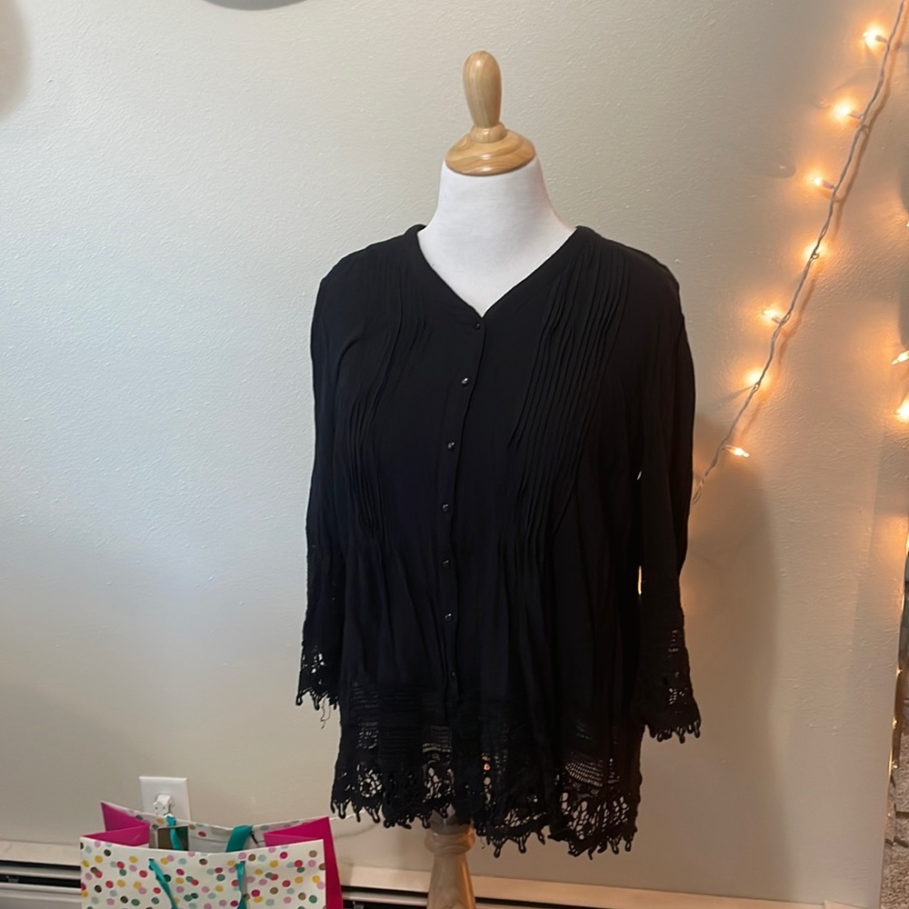 Coldwater Creek XL Black Lacey Button Down Long Sleeve Blouse - Picture 2 of 9